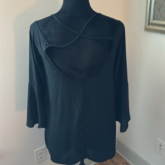 TOBI black chiffon off the shoulder criss cross back bell sleeves Sz S - Picture 4 of 6